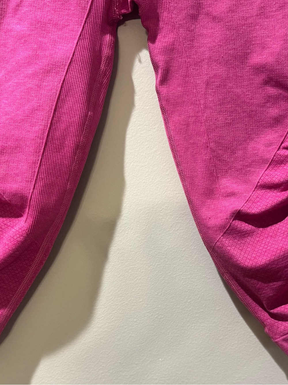 Lululemon In The Flow Crop Pink Seamless Ruched Ribbed Cropped Leggings Size M - Picture 6 of 7